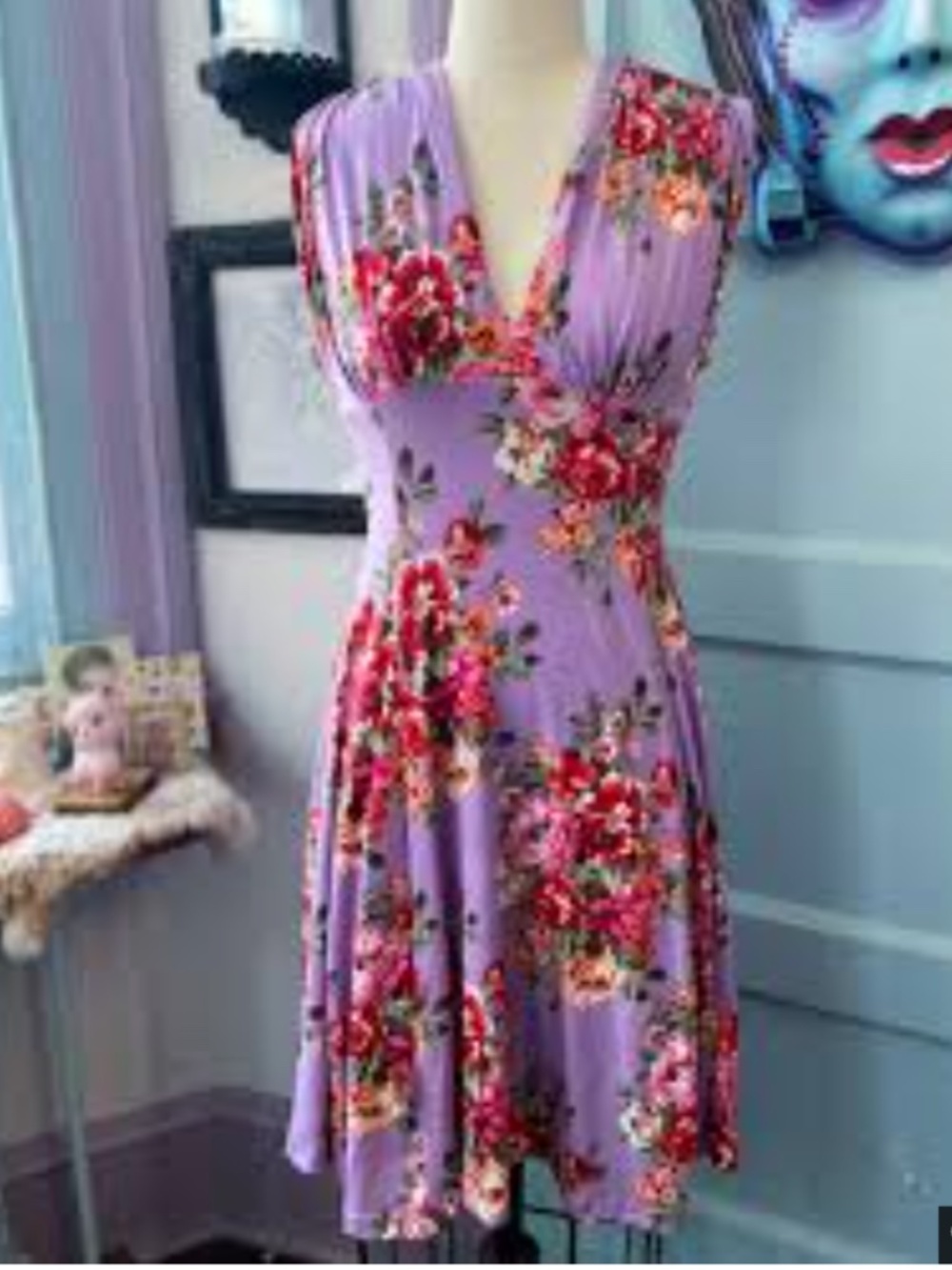 Wax Poetic Lavender Floral V-Neck Midi Dress w/ Red & Pink Blooms, Sz M
